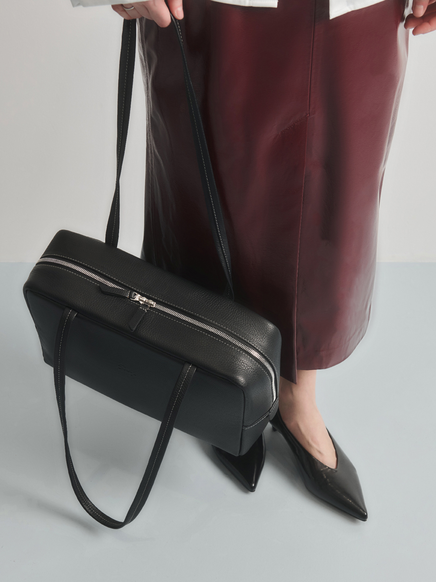 Айтишница 14 дюймов из натуральной кожи черного цвета