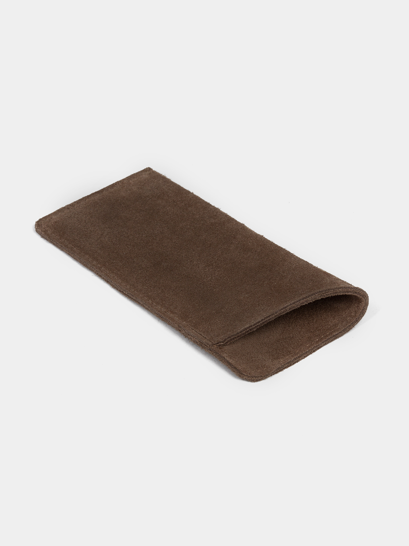 Замшевый очешник коричневого цвета