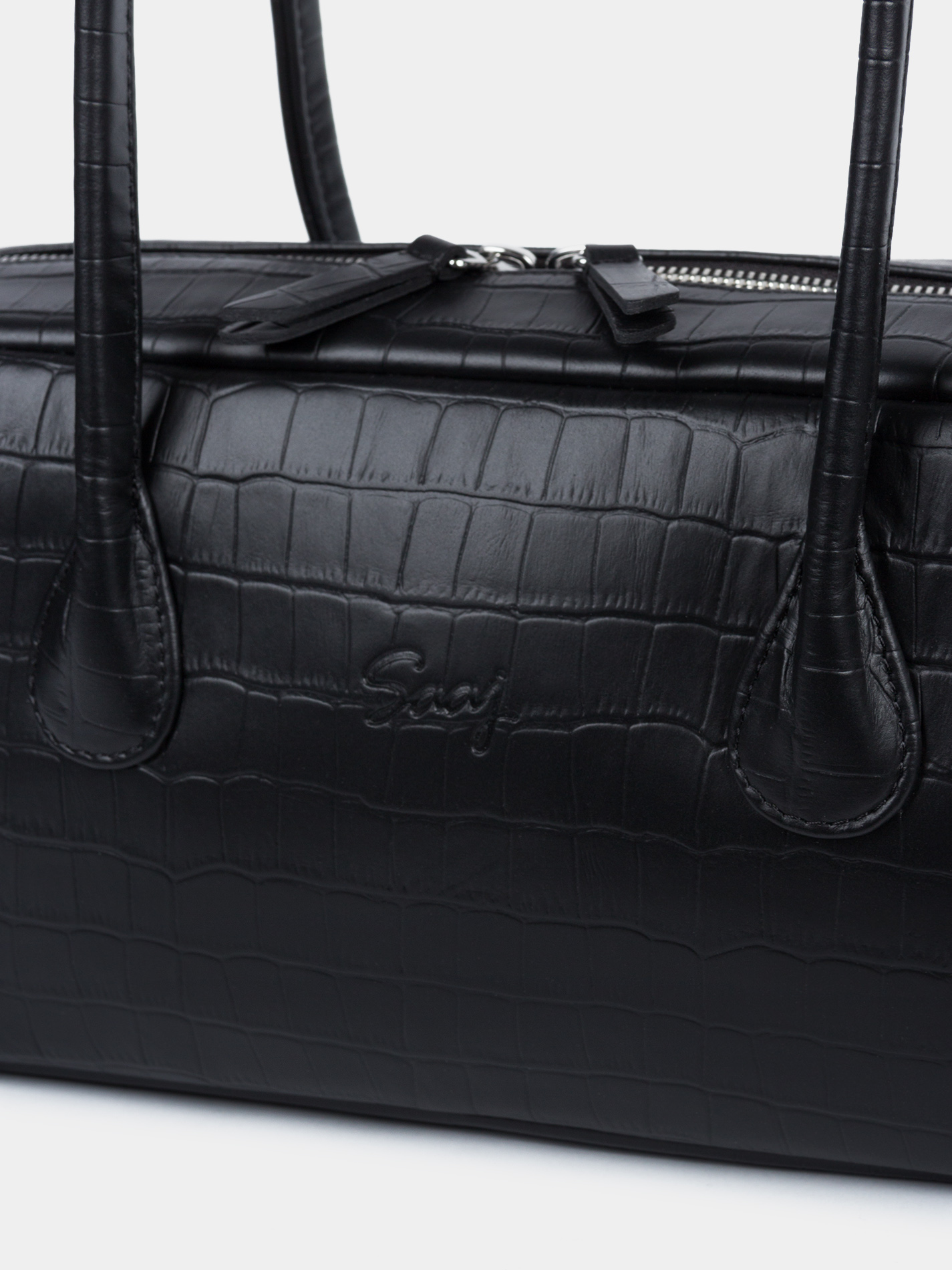 Сумка-багет из натуральной кожи Кожаная сумка-багет черного цвета