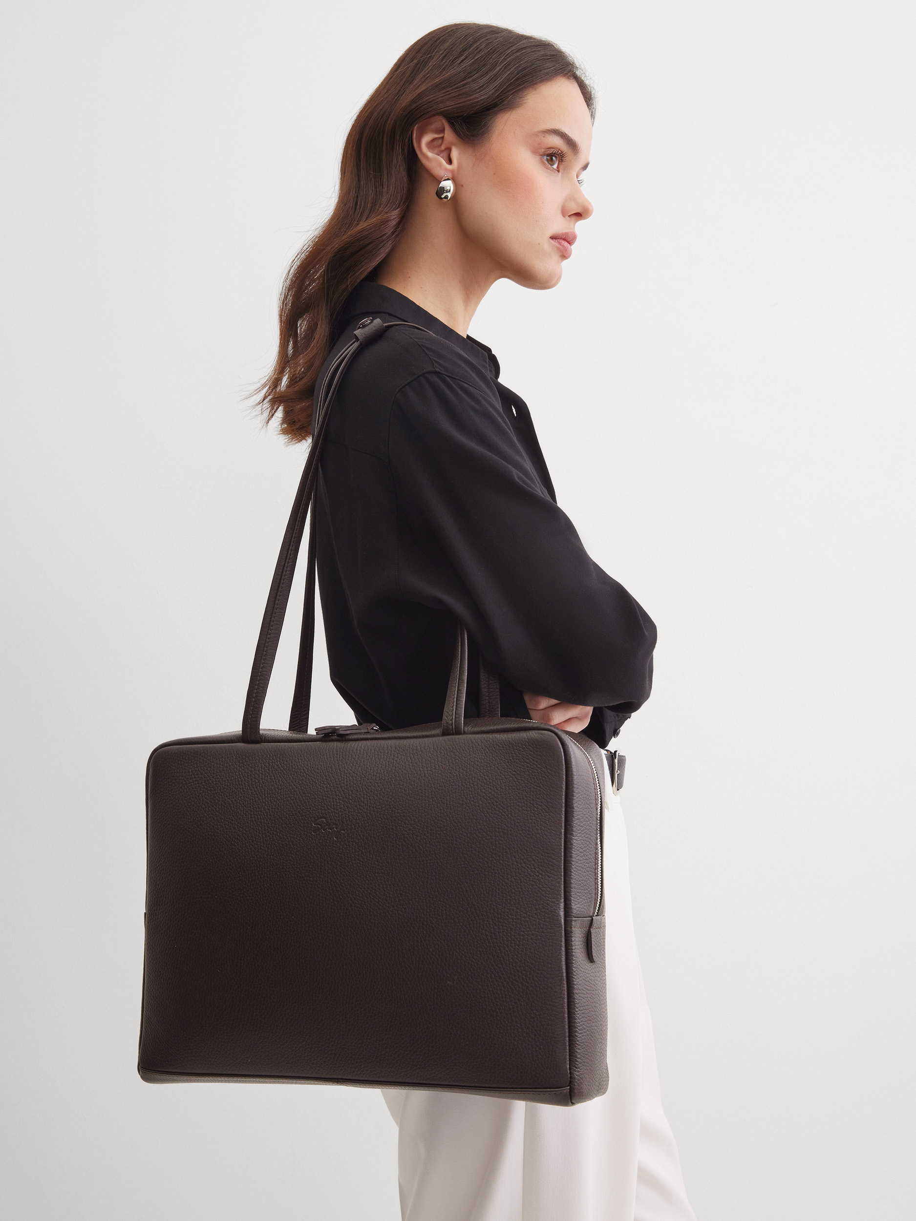 Кожаная сумка Айтишница 15 дюймов коричневого цвета