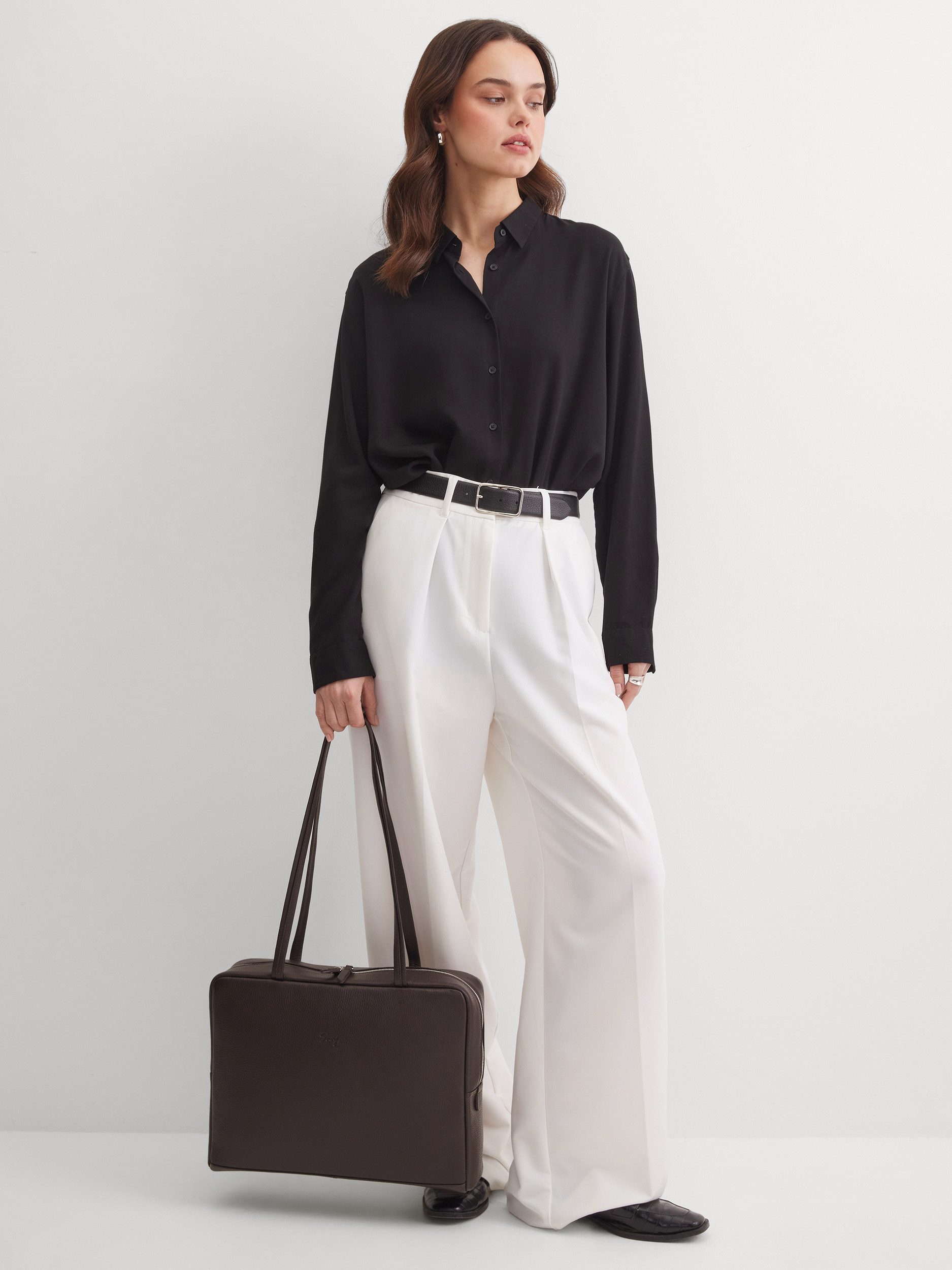 Кожаная сумка Айтишница 15 дюймов коричневого цвета