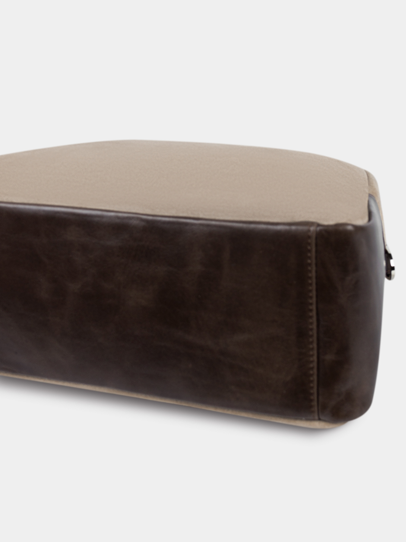 Сумка Balance MINI Замшевая сумка Balance MINI бежевого цвета для планшета 11 дюймов