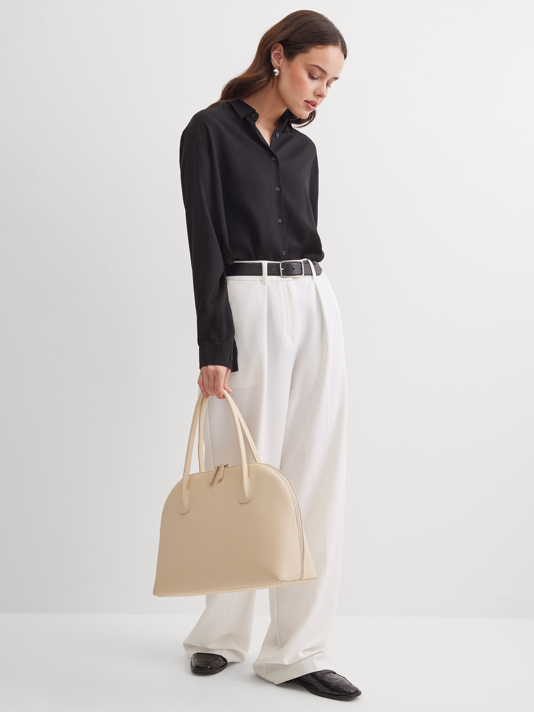 Кожаная сумка молочного цвета для ноутбука 14 дюймов