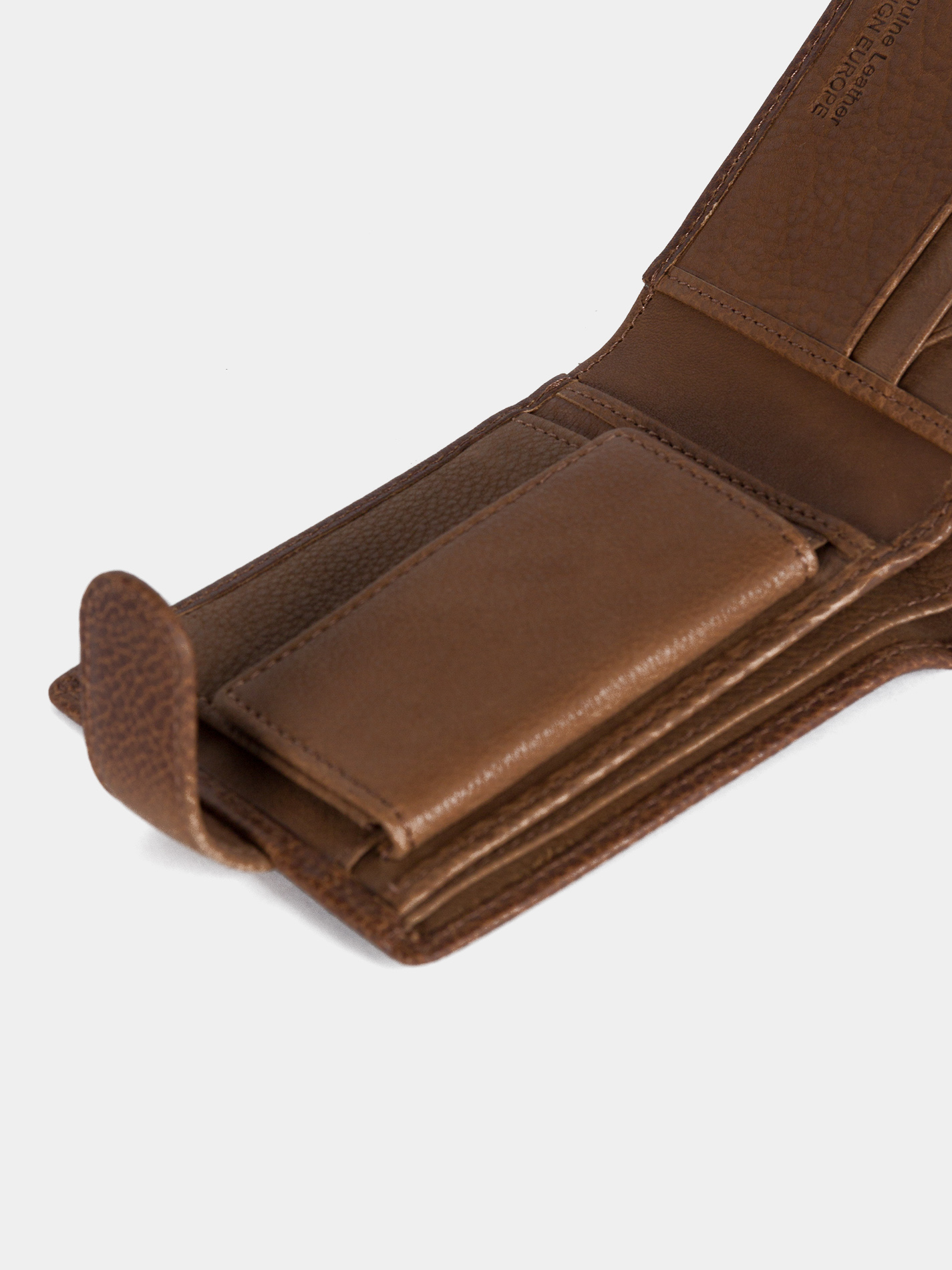 Кошелек из натуральной кожи светло-коричневого цвета